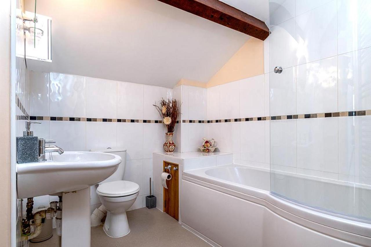 Tregarnedd Cottage แคลนเกฟนี ภายนอก รูปภาพ