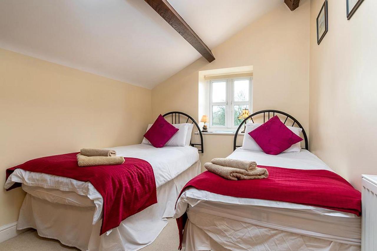 Tregarnedd Cottage แคลนเกฟนี ภายนอก รูปภาพ